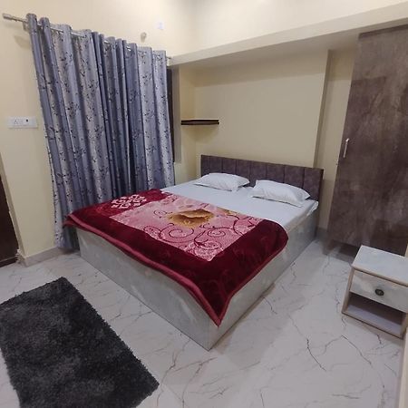 Sudarshan Home Stay Varanasi Exteriör bild