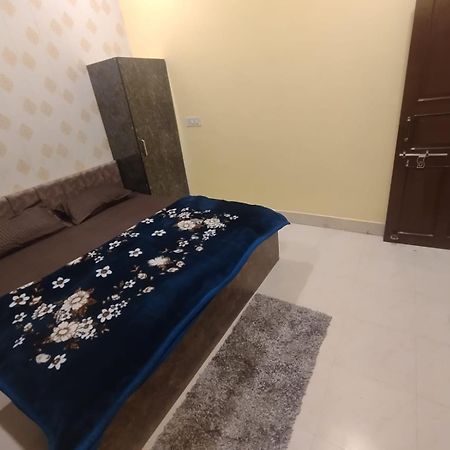 Sudarshan Home Stay Varanasi Exteriör bild